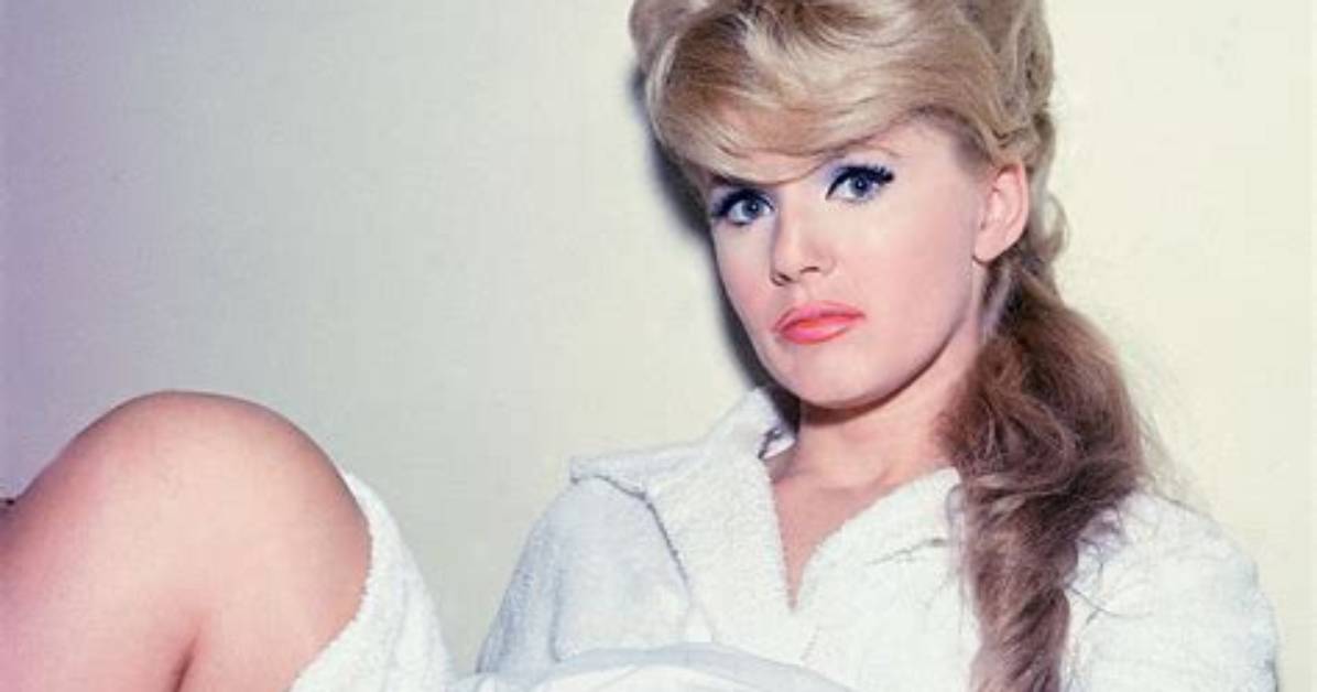A Look Back on Young Connie Stevens: Her Rise to Fame and Enduring Legacy