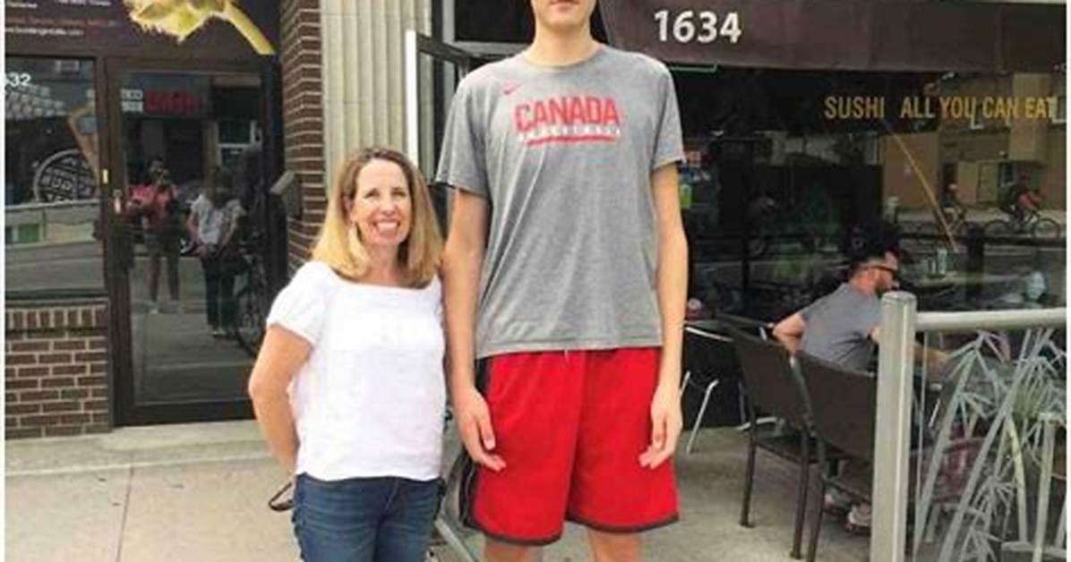 Zach Edey's Father's Towering Height: the Genetic Secret Behind His Own Stature